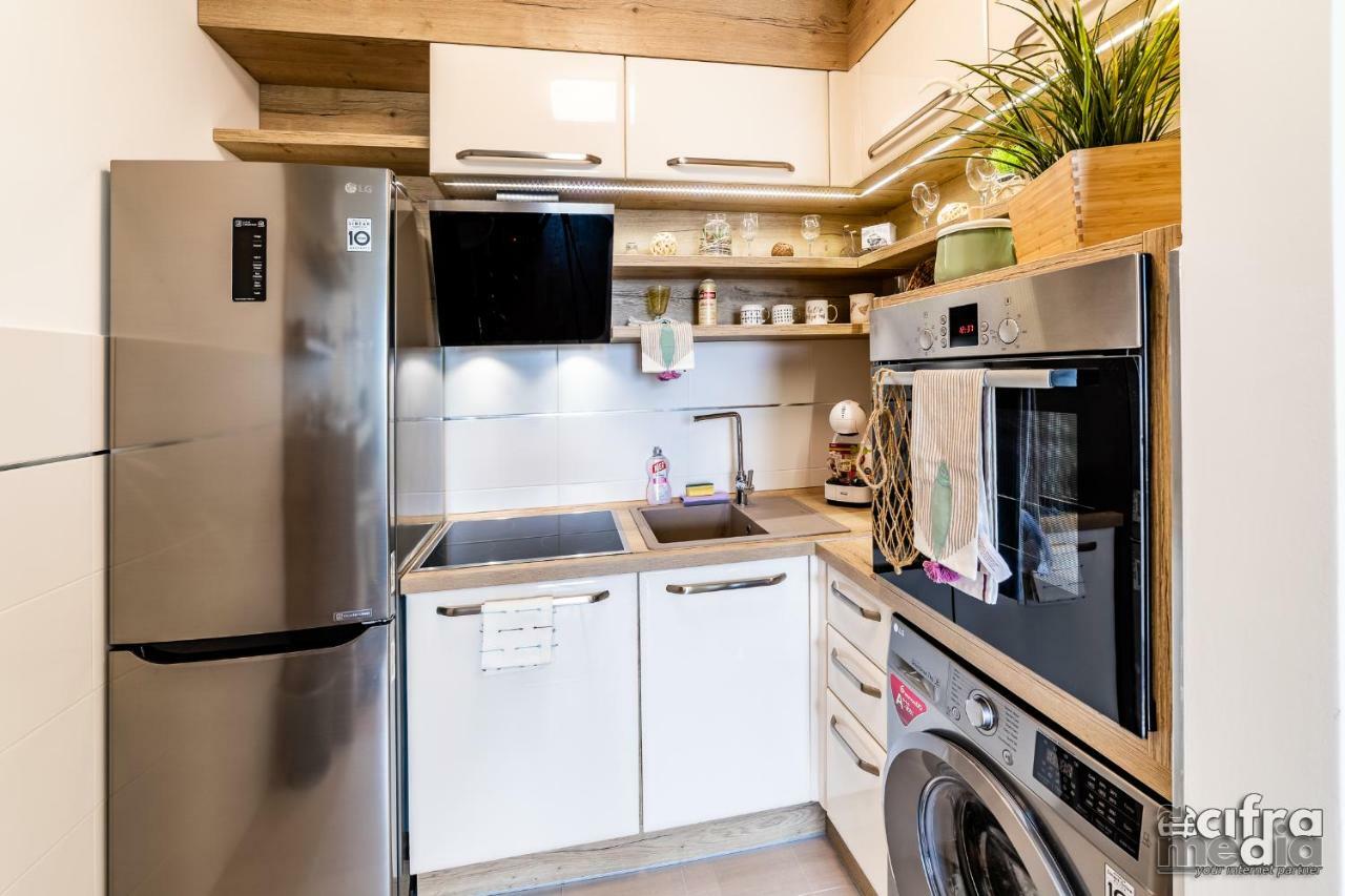 Apartmani Alexandar15 Novi Sad Buitenkant foto