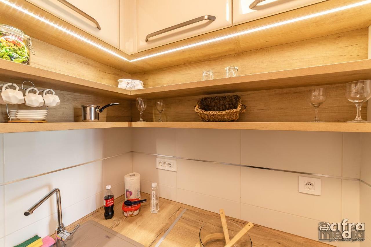 Apartmani Alexandar15 Novi Sad Buitenkant foto